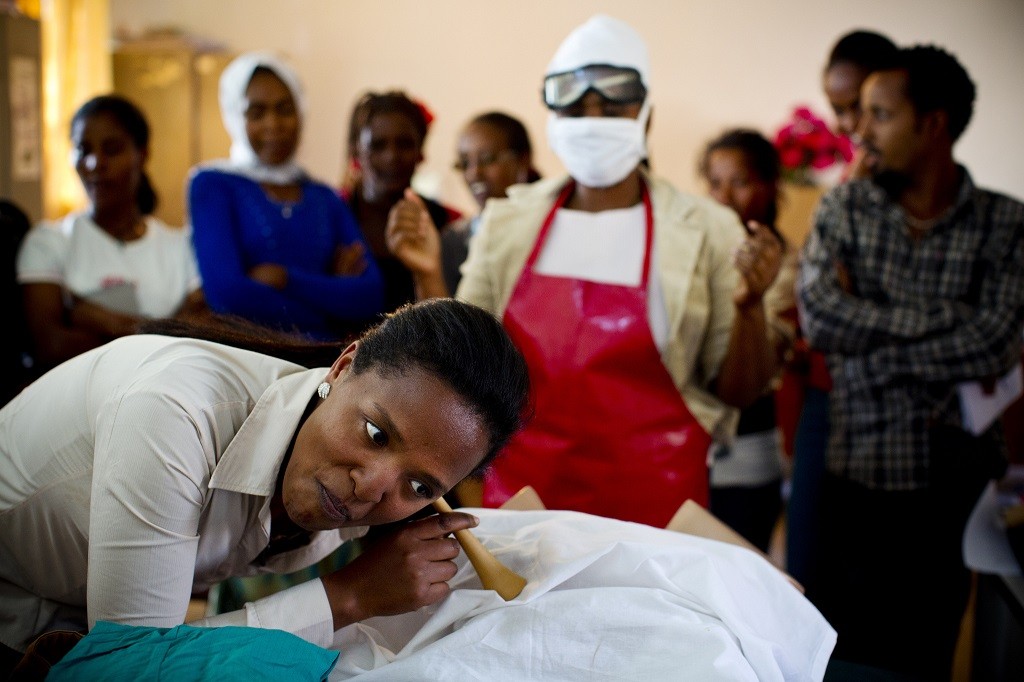 Ethiopian midwife trainees in class